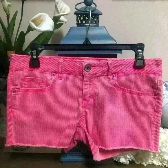 AEROPOSTALE Y2K PINK DENIM RAW HEM MICRO SHORTS/ HOT PANTS CASUAL SUMMER SZ 5/6 - Picture 9 of 9